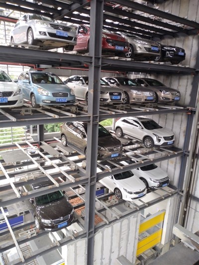 Puzzelparkeersysteem met 5 niveaus